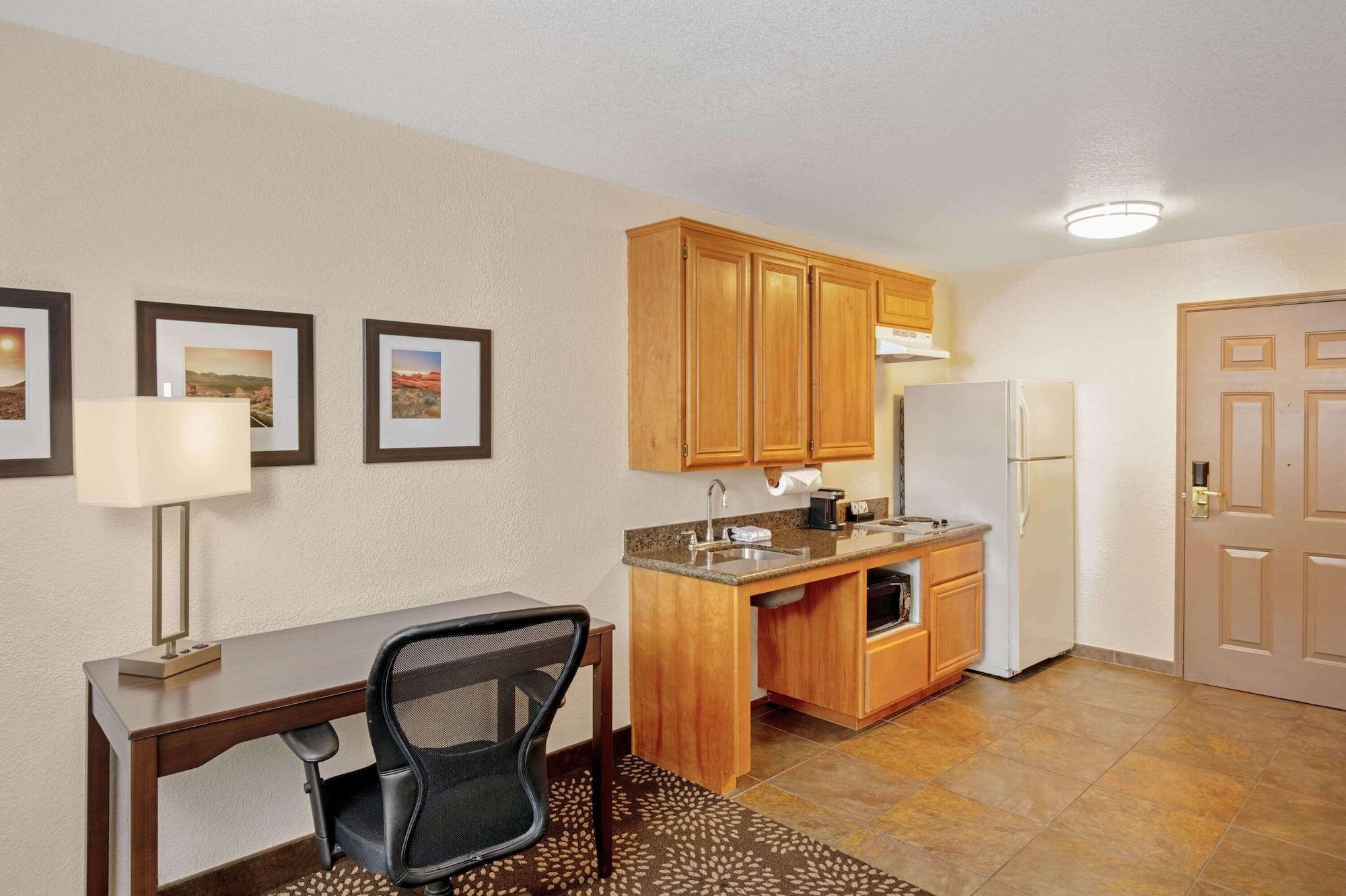 La Quinta By Wyndham Las Vegas Redrock/Summerlin Exteriör bild